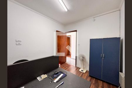 Casa à venda com 187m², 3 quartos e 4 vagas Casa à venda com 187m², 3 quartos e 4 vagasQuarto 2