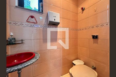 Casa à venda com 187m², 3 quartos e 4 vagas Casa à venda com 187m², 3 quartos e 4 vagasLavabo