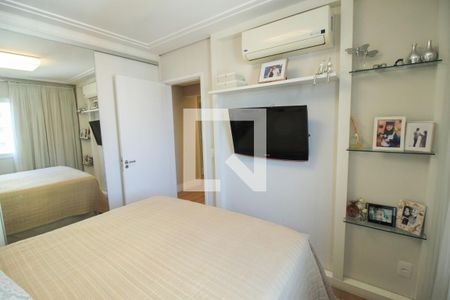 Apartamento à venda com 101m², 3 quartos e 2 vagas Apartamento à venda com 101m², 3 quartos e 2 vagasSuíte