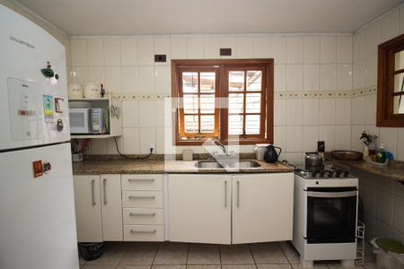 Casa à venda com 198m², 4 quartos e 2 vagas Casa à venda com 198m², 4 quartos e 2 vagasCozinha
