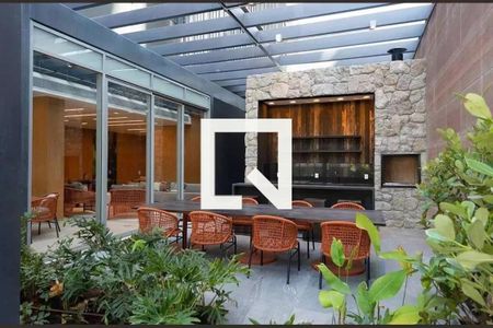 Apartamento à venda com 105m², 2 quartos e 2 vagas Apartamento à venda com 105m², 2 quartos e 2 vagasChurrasqueira