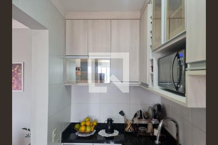 Apartamento para alugar com 47m², 2 quartos e 1 vaga Apartamento para alugar com 47m², 2 quartos e 1 vagaCozinha e Área de Serviço