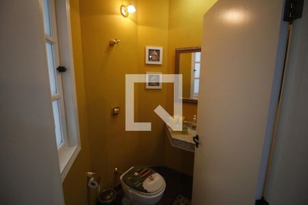 Casa à venda com 270m², 3 quartos e 8 vagasLavabo