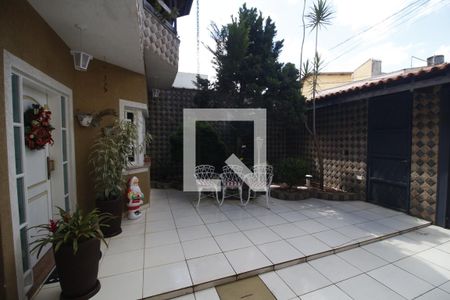 Casa à venda com 270m², 3 quartos e 8 vagasEntrada