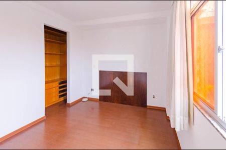 Apartamento à venda com 55m², 2 quartos e 2 vagas Apartamento à venda com 55m², 2 quartos e 2 vagasQuarto 2