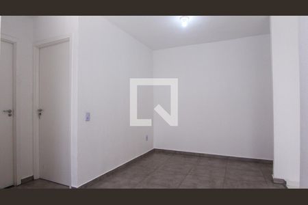 Sala de apartamento para alugar com 2 quartos, 44m² em Jardim Egle, São Paulo