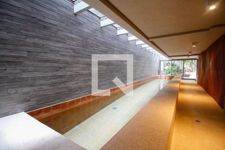 Apartamento à venda com 145m², 3 quartos e 3 vagas Apartamento à venda com 145m², 3 quartos e 3 vagasÁrea Comum - Piscina