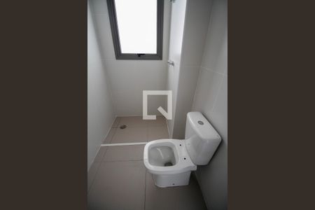 Apartamento à venda com 145m², 3 quartos e 3 vagas Apartamento à venda com 145m², 3 quartos e 3 vagasBanheiro da Suíte 2