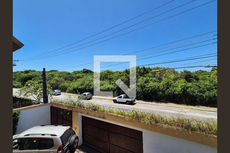Casa à venda com 252m², 4 quartos e 5 vagas Casa à venda com 252m², 4 quartos e 5 vagasVaranda do quarto 2 - vista