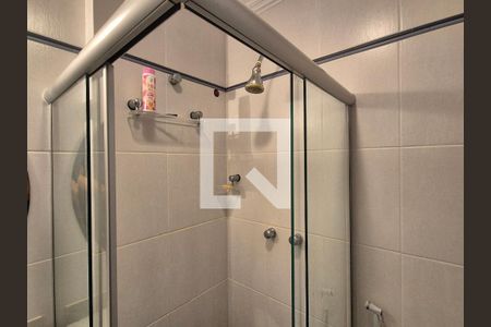 Casa à venda com 252m², 4 quartos e 5 vagas Casa à venda com 252m², 4 quartos e 5 vagasBanheiro da Suíte 1