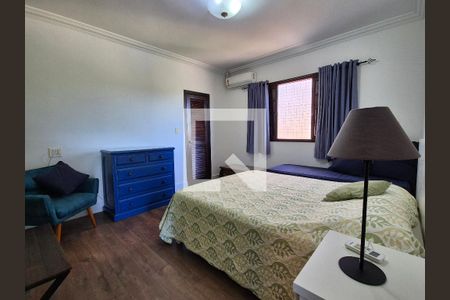 Casa à venda com 252m², 4 quartos e 5 vagas Casa à venda com 252m², 4 quartos e 5 vagasSuite 1