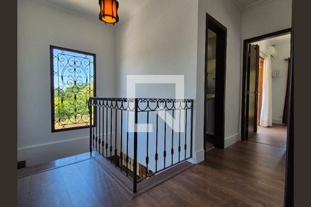 Casa à venda com 252m², 4 quartos e 5 vagas Casa à venda com 252m², 4 quartos e 5 vagasHall