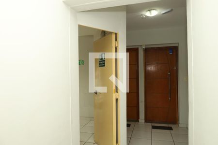 Apartamento para alugar com 45m², 2 quartos e 1 vagaÁrea comum - Saguão do andar