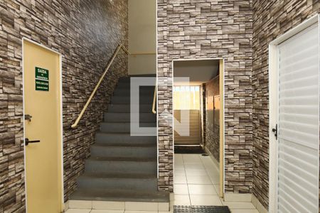 Apartamento para alugar com 45m², 2 quartos e 1 vagaÁrea comum - Saguão do prédio