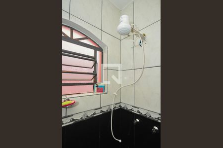 Casa à venda com 130m², 3 quartos e 2 vagas Casa à venda com 130m², 3 quartos e 2 vagasBanheiro Suíte