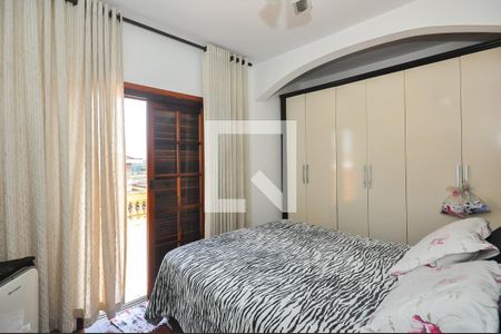 Casa à venda com 130m², 3 quartos e 2 vagas Casa à venda com 130m², 3 quartos e 2 vagasSuíte