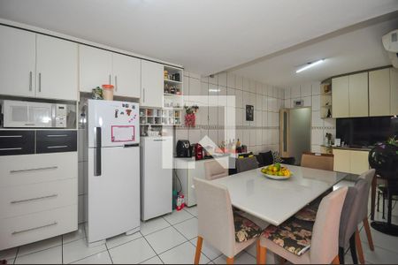 Casa à venda com 130m², 3 quartos e 2 vagas Casa à venda com 130m², 3 quartos e 2 vagasCozinha