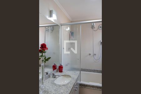 Apartamento à venda com 103m², 4 quartos e 2 vagasBanheiro da Suíte