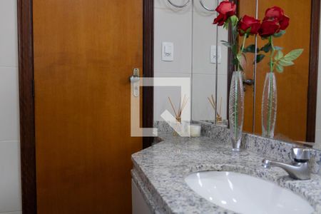 Apartamento à venda com 103m², 4 quartos e 2 vagasBanheiro da Suíte