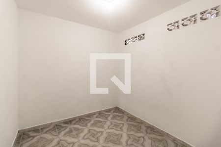 Quarto 2 de casa para alugar com 2 quartos, 70m² em Vila Santa Teresa (zona Leste), São Paulo