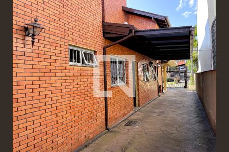 Casa à venda com 370m², 4 quartos e 4 vagasÁrea externa 