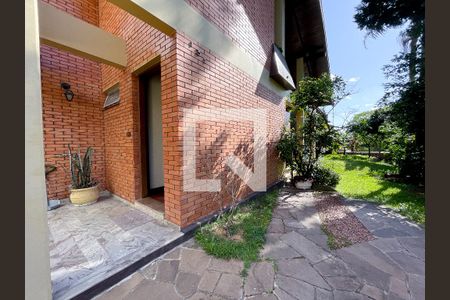 Casa à venda com 370m², 4 quartos e 4 vagasÁrea externa 