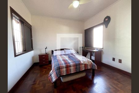 Casa à venda com 370m², 4 quartos e 4 vagasQuarto