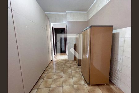 Casa à venda com 370m², 4 quartos e 4 vagasLavanderia 