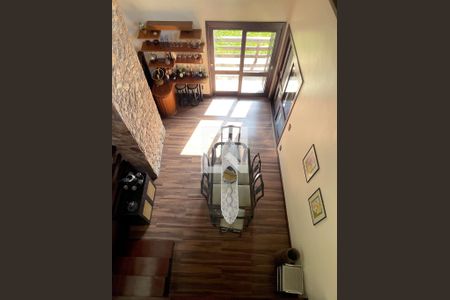 Casa à venda com 370m², 4 quartos e 4 vagasCorredor 