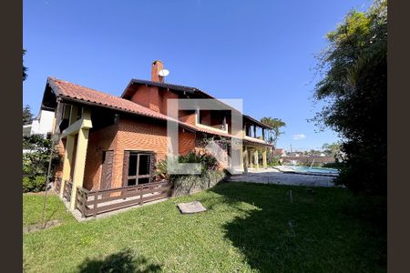 Casa à venda com 370m², 4 quartos e 4 vagasÁrea externa 