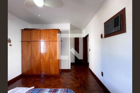 Casa à venda com 370m², 4 quartos e 4 vagasQuarto