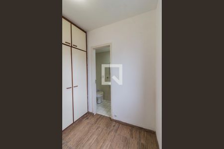 Apartamento para alugar com 180m², 3 quartos e 1 vaga Apartamento para alugar com 180m², 3 quartos e 1 vagaQuarto de Serviço
