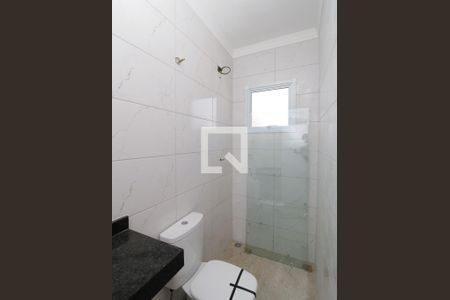 Casa à venda com 94m², 2 quartos e 2 vagasBanheiro da Suíte 2