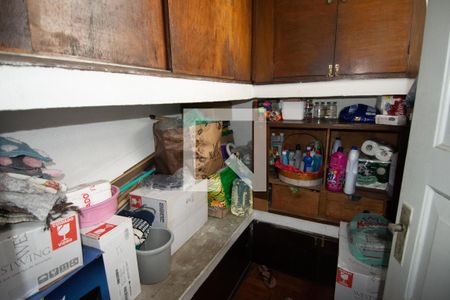 Apartamento à venda com 200m², 3 quartos e 4 vagas Apartamento à venda com 200m², 3 quartos e 4 vagasQuarto de Serviço