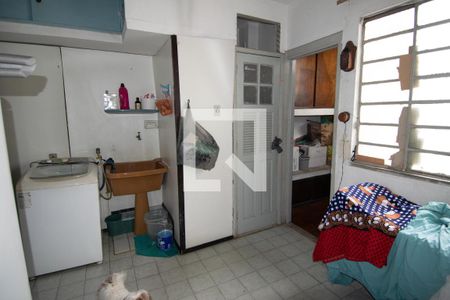 Apartamento à venda com 200m², 3 quartos e 4 vagas Apartamento à venda com 200m², 3 quartos e 4 vagasÁrea de Serviço