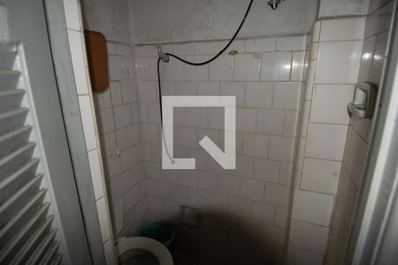 Apartamento à venda com 200m², 3 quartos e 4 vagas Apartamento à venda com 200m², 3 quartos e 4 vagasBanheiro de serviços