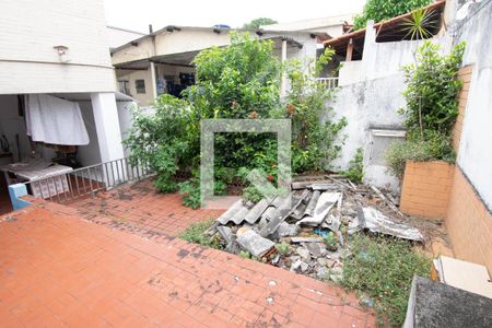 Apartamento à venda com 200m², 3 quartos e 4 vagas Apartamento à venda com 200m², 3 quartos e 4 vagasQuintal