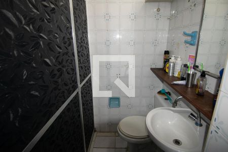 Apartamento à venda com 200m², 3 quartos e 4 vagas Apartamento à venda com 200m², 3 quartos e 4 vagasBanheiro 2