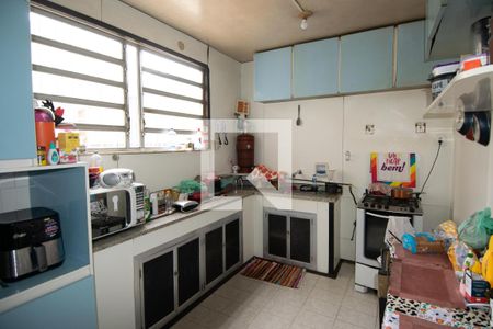 Apartamento à venda com 200m², 3 quartos e 4 vagas Apartamento à venda com 200m², 3 quartos e 4 vagasCozinha
