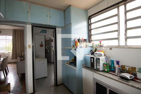 Apartamento à venda com 200m², 3 quartos e 4 vagas Apartamento à venda com 200m², 3 quartos e 4 vagasCozinha