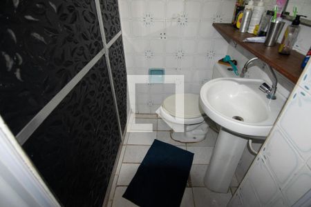 Apartamento à venda com 200m², 3 quartos e 4 vagas Apartamento à venda com 200m², 3 quartos e 4 vagasBanheiro 2