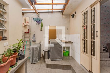Casa à venda com 160m², 3 quartos e 3 vagas Casa à venda com 160m², 3 quartos e 3 vagasÁrea de Serviços