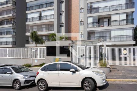 Apartamento para alugar com 70m², 2 quartos e 1 vagaFachada e portaria
