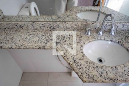 Apartamento para alugar com 70m², 2 quartos e 1 vagaBanheiro da Suíte