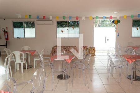 Apartamento para alugar com 45m², 2 quartos e 1 vaga Apartamento para alugar com 45m², 2 quartos e 1 vagaÁrea comum - Salão de festas