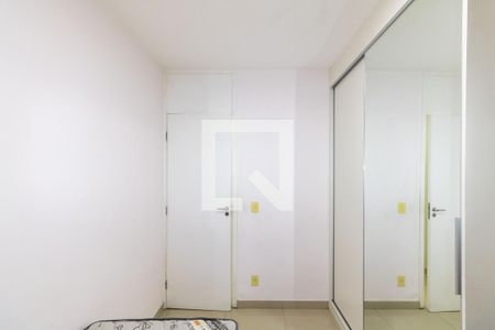 Quarto 1 de apartamento para alugar com 2 quartos, 45m² em Campo Grande, Rio de Janeiro