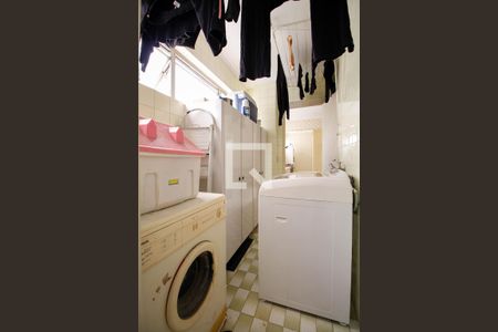 Apartamento à venda com 145m², 4 quartos e 1 vaga Apartamento à venda com 145m², 4 quartos e 1 vagaÁrea de Serviço