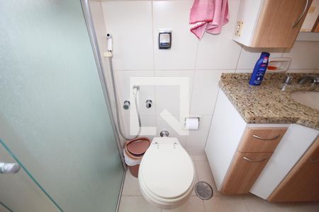 Apartamento à venda com 70m², 2 quartos e 1 vaga Apartamento à venda com 70m², 2 quartos e 1 vagaBanheiro
