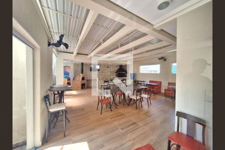 Apartamento à venda com 55m², 2 quartos e 1 vaga Apartamento à venda com 55m², 2 quartos e 1 vagaÁrea comum - Churrasqueira
