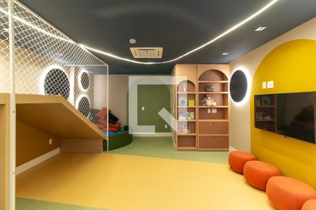 Apartamento para alugar com 30m², 1 quarto e sem vaga Apartamento para alugar com 30m², 1 quarto e sem vagaÁrea comum - Playground